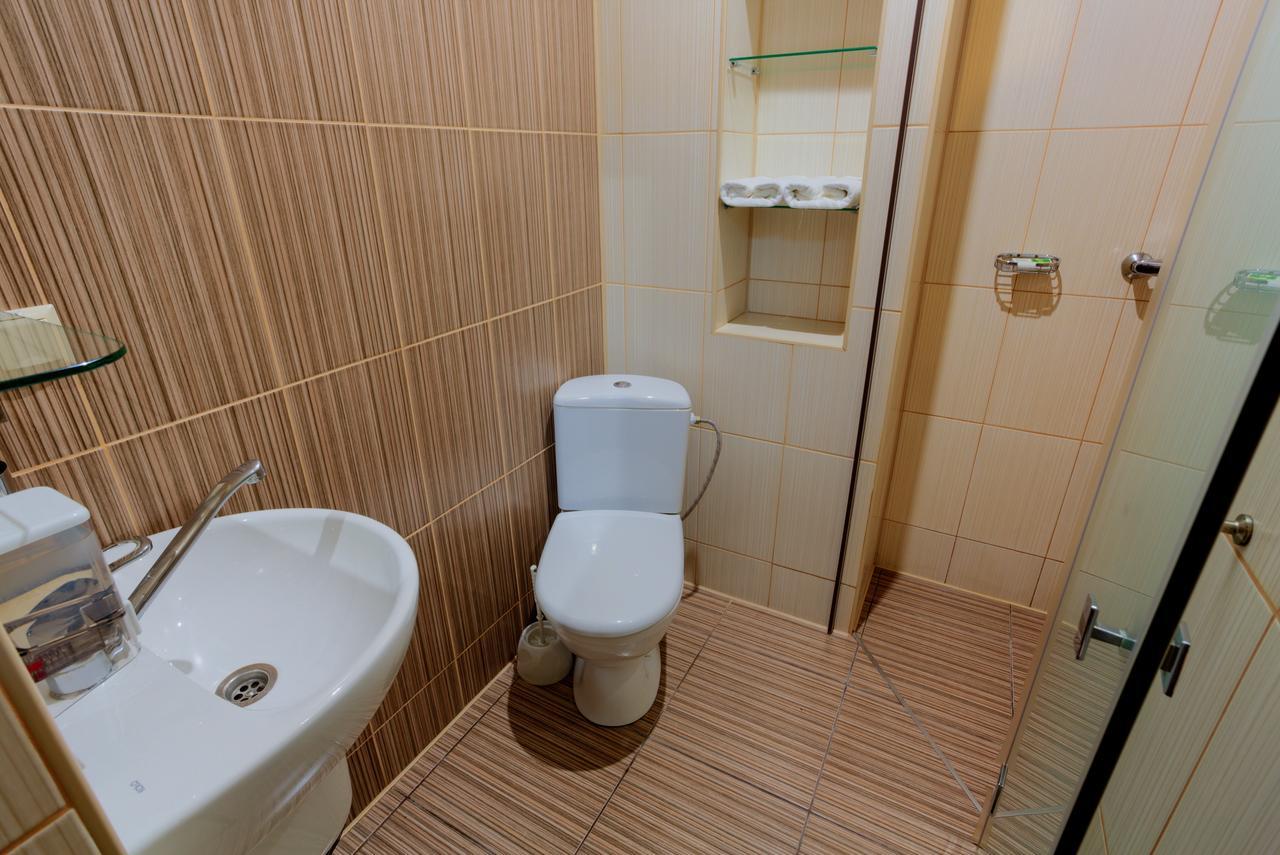 Comfort Hotel & Hostel Zaporizhia Esterno foto