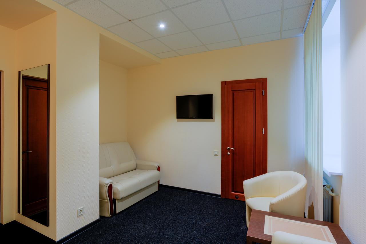 Comfort Hotel & Hostel Zaporizhia Esterno foto