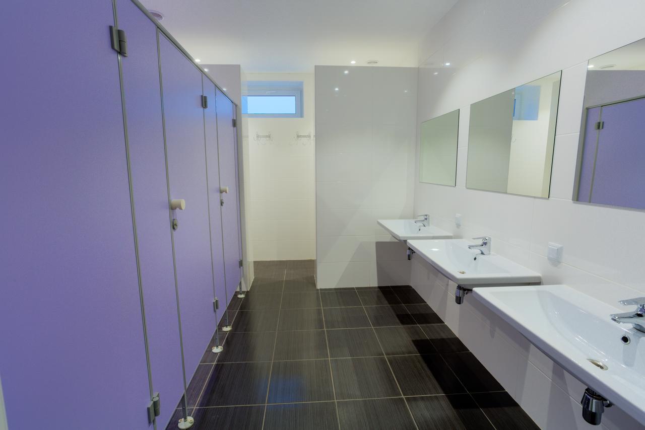 Comfort Hotel & Hostel Zaporizhia Esterno foto
